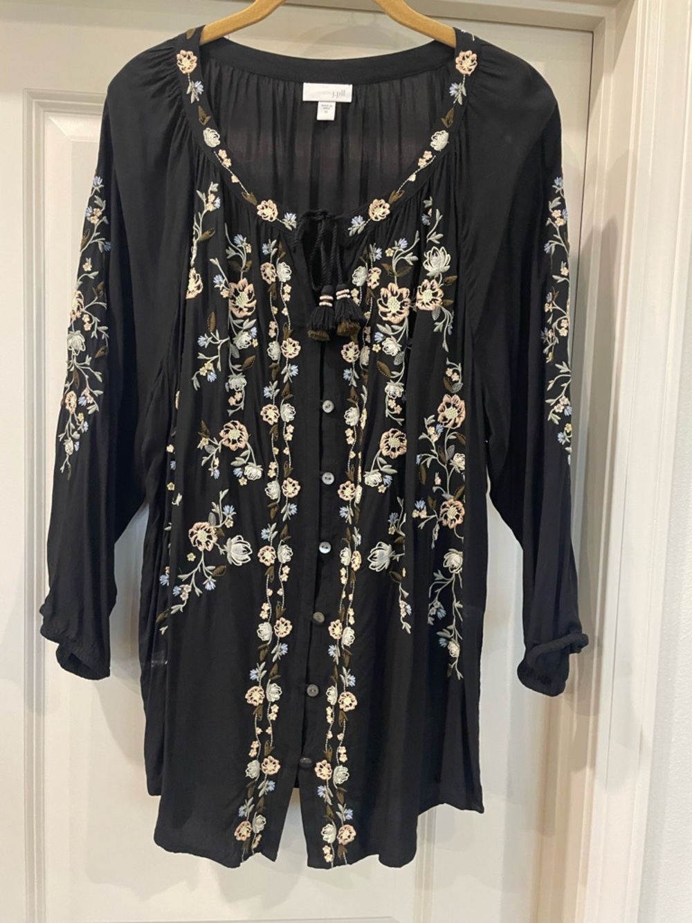 J. Jill Black Boho Embroidered Button-Front Blouse